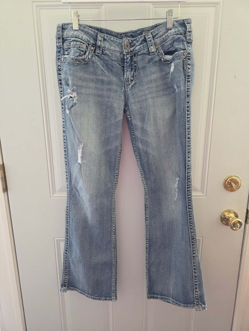 Silver Jeans Light Blue Distressed Flare Jeans Size 31x31